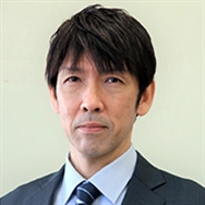 （株）テクノオプティス 代表取締役社長 大出顕氏